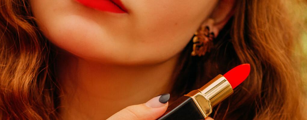 Introducing Subtlety with Lipstick Vibrators